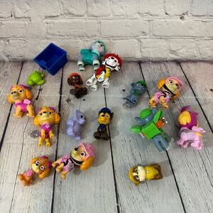 Paw Patrol Lot of Assorted Figures